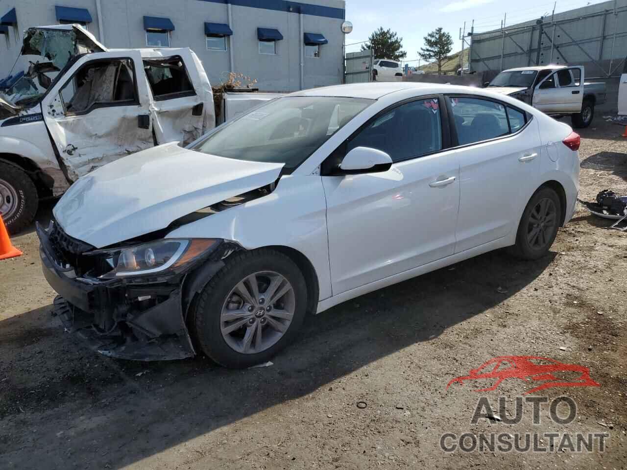 HYUNDAI ELANTRA 2018 - 5NPD84LF3JH223980