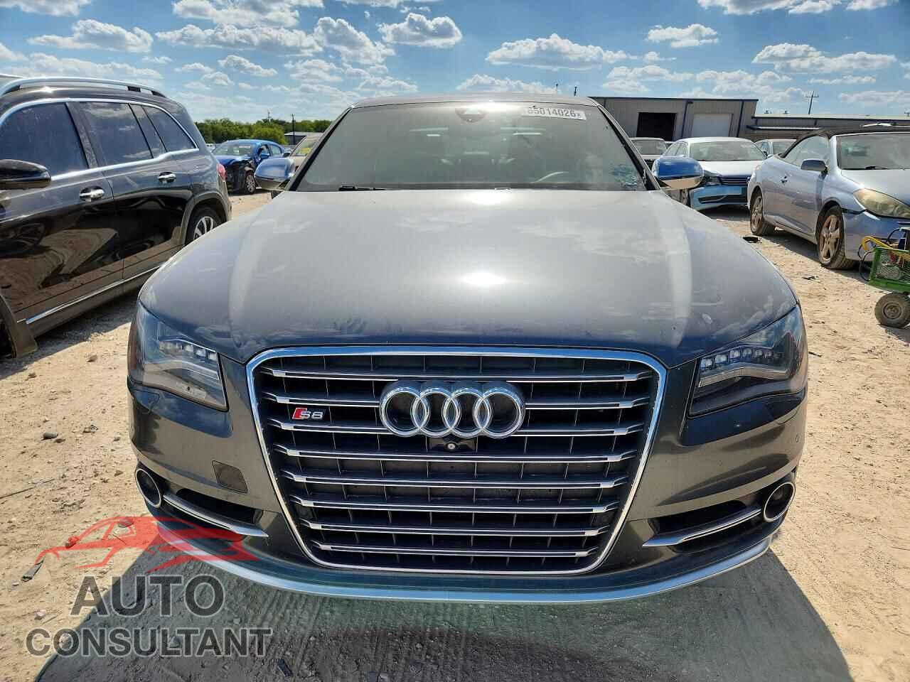 AUDI S8 2014 - WAUD2AFD2EN005686