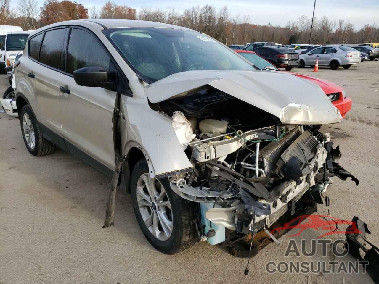 FORD ESCAPE 2017 - 1FMCU0F78HUD95230