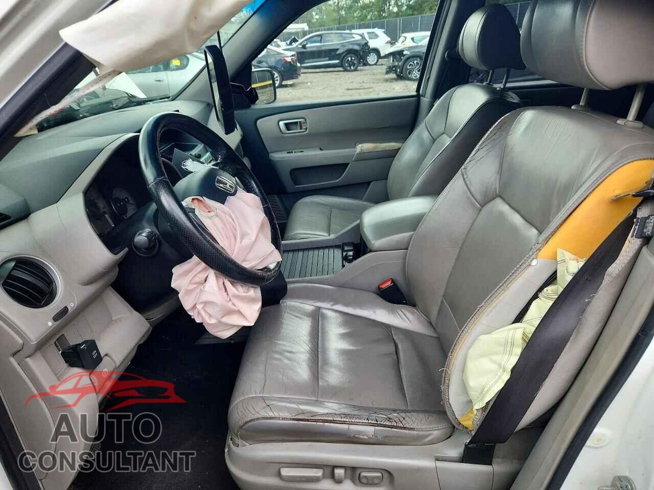 HONDA PILOT 2010 - 5FNYF4H55AB034222