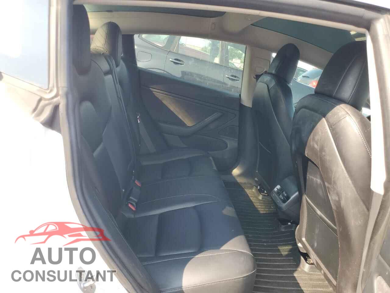 TESLA MODEL 3 2018 - 5YJ3E1EA7JF025048