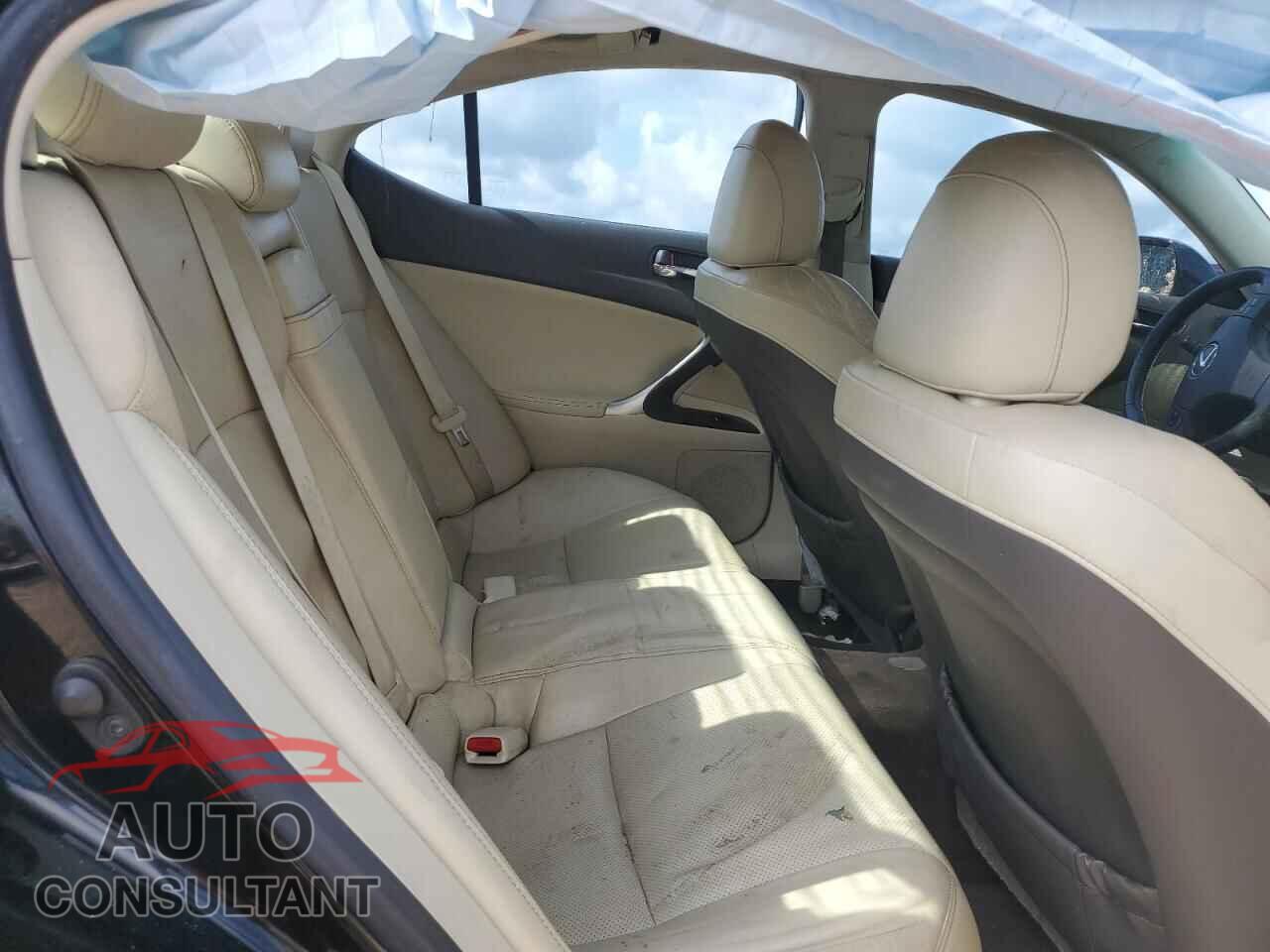 LEXUS IS 2010 - JTHBE5C22A5025103