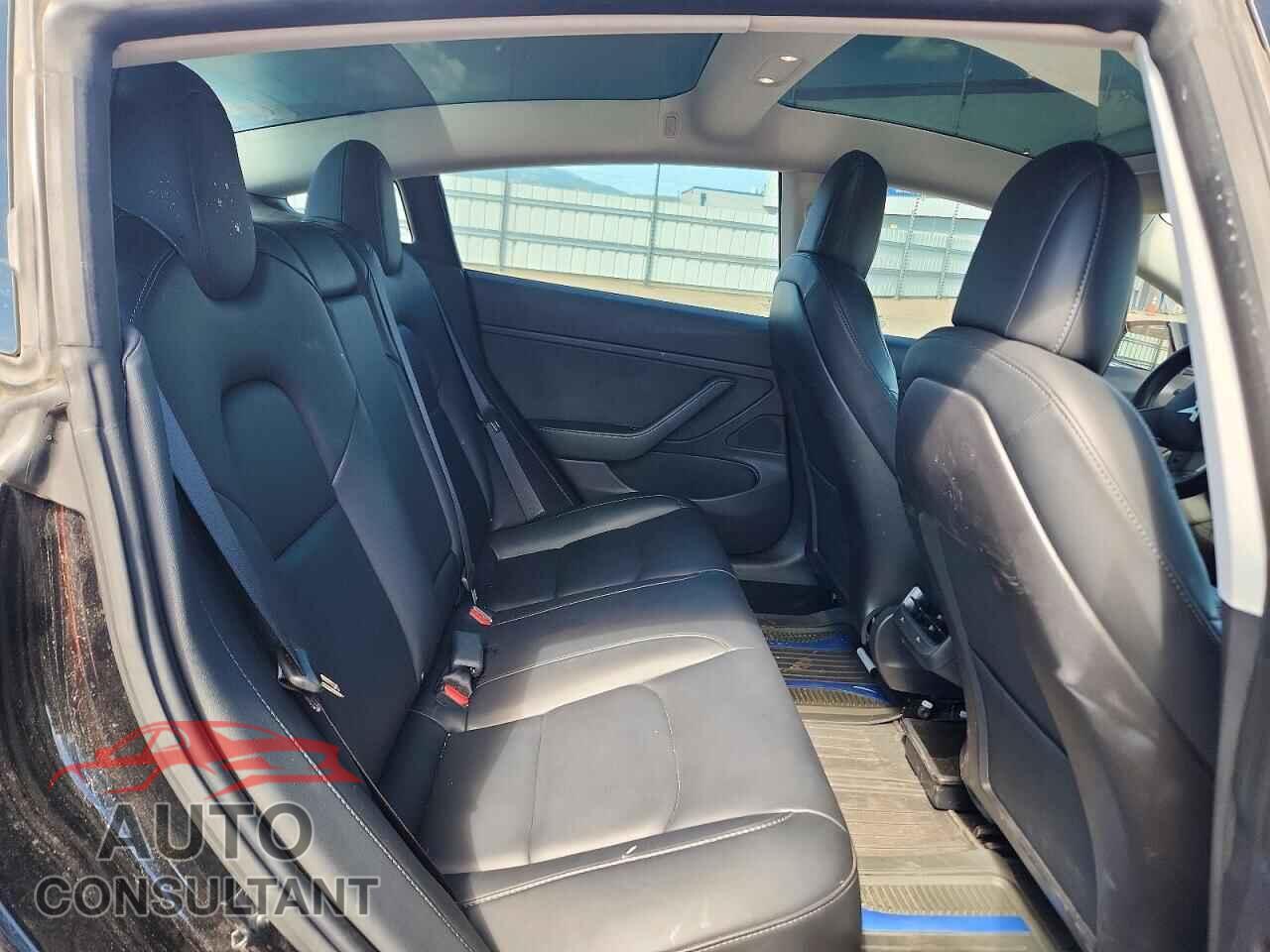 TESLA MODEL 3 2019 - 5YJ3E1EA9KF305460