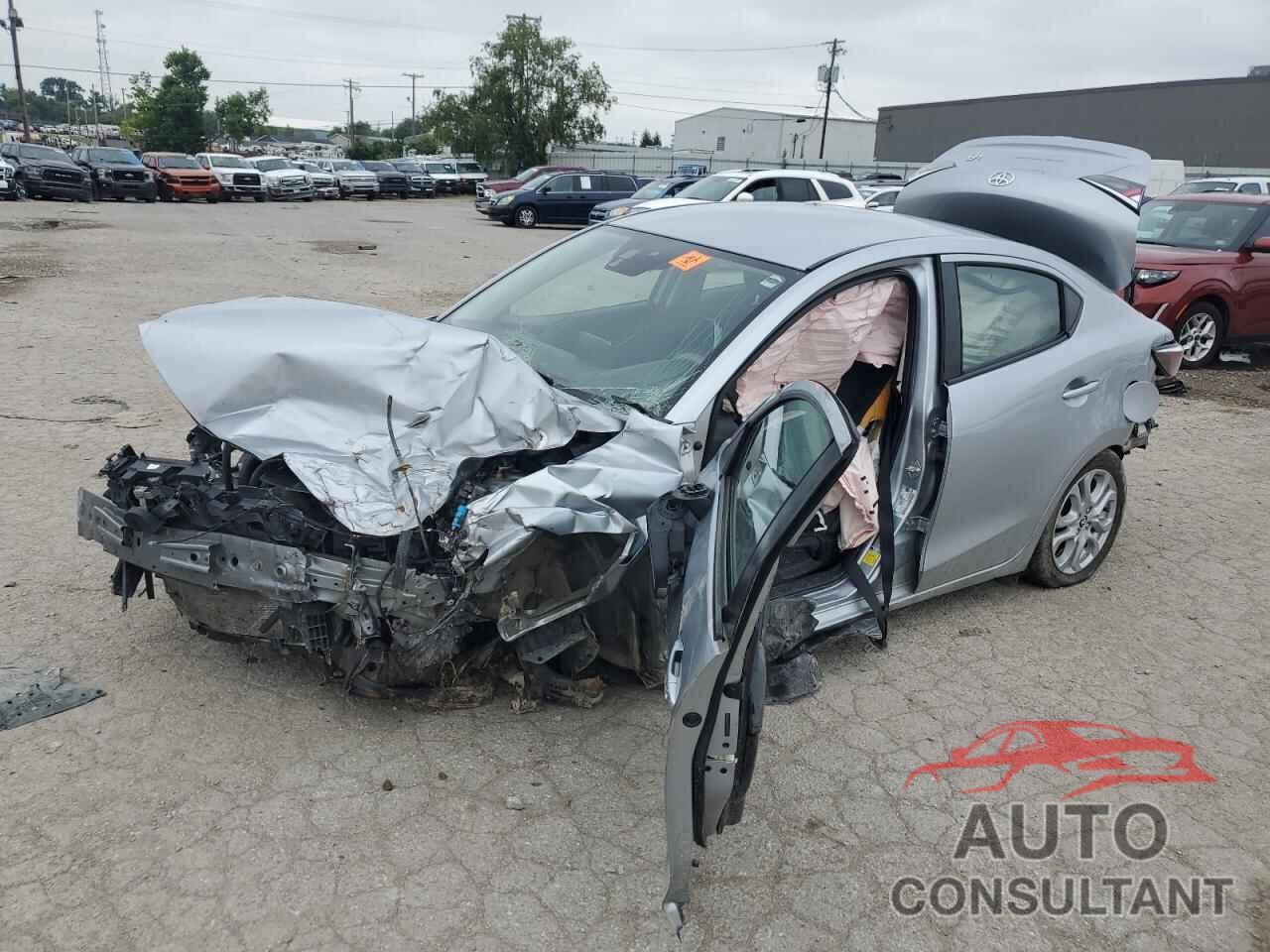 TOYOTA YARIS 2018 - 3MYDLBYV2JY312253
