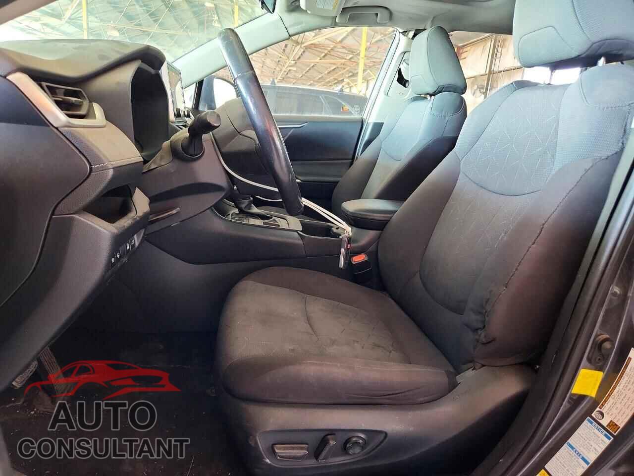 TOYOTA RAV4 2019 - JTMP1RFV8KD514032