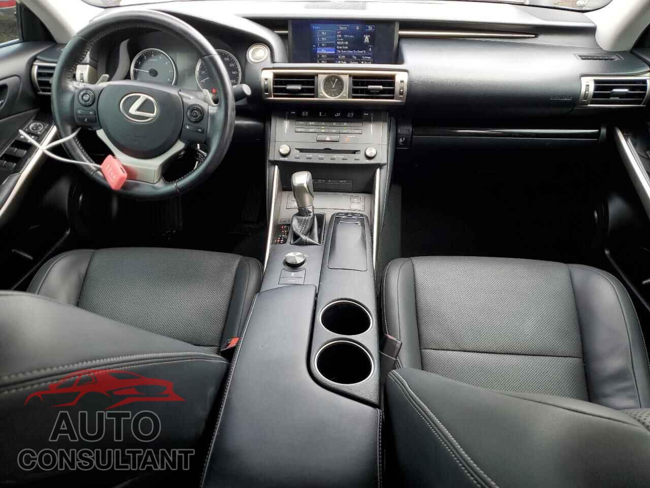 LEXUS IS 2015 - JTHCF1D28F5024246