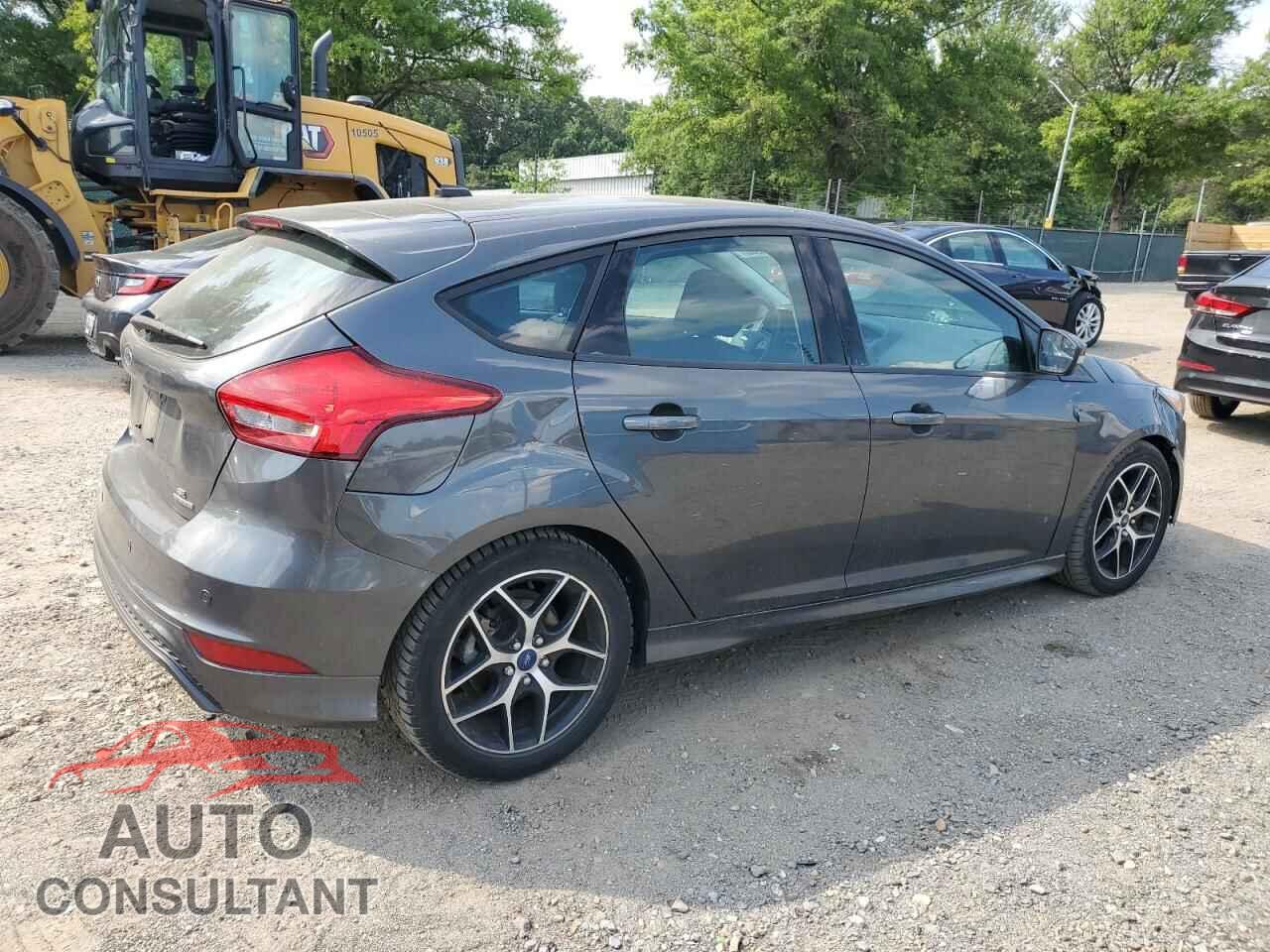 FORD FOCUS 2015 - 1FADP3K2XFL292427