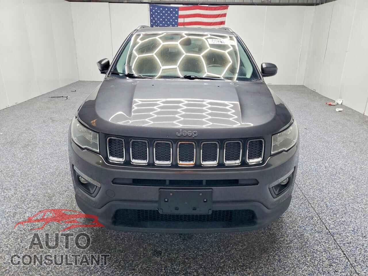 JEEP COMPASS 2020 - 3C4NJDBB9LT100582