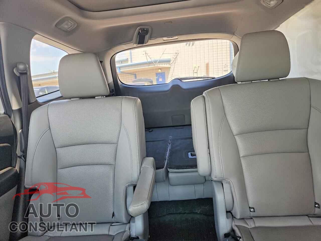 HONDA PILOT 2021 - 5FNYF6H06MB065161
