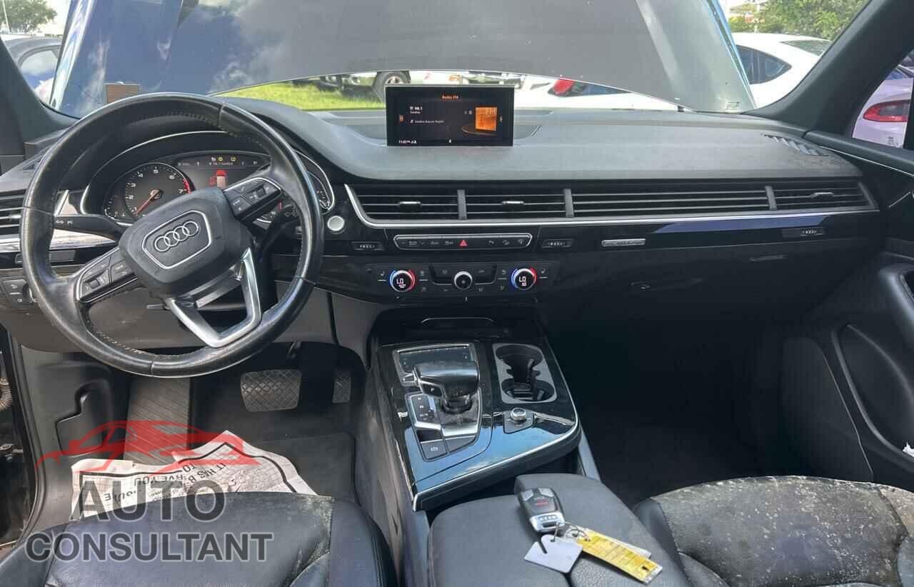 AUDI Q7 2017 - WA1AAAF76HD005567