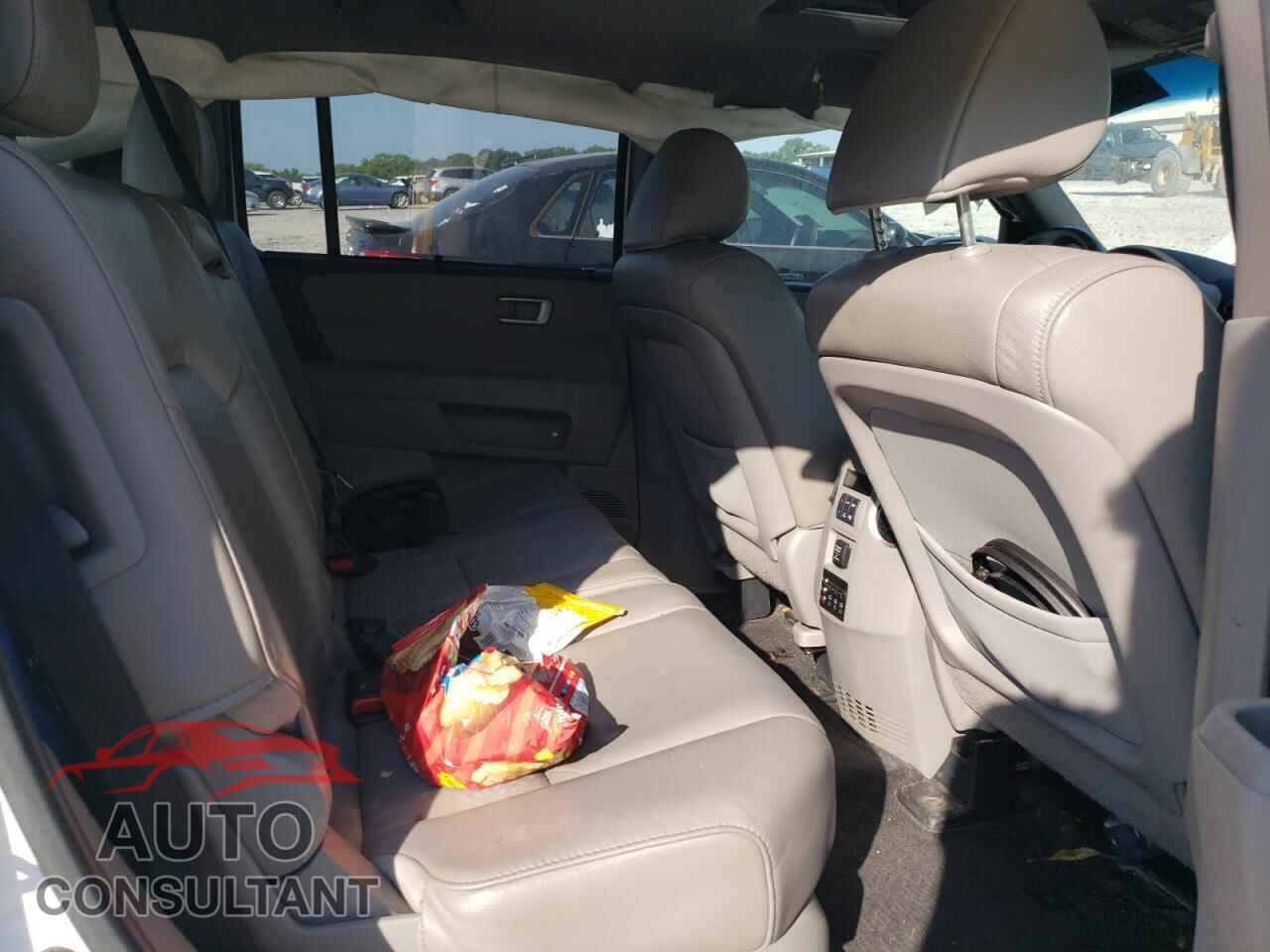 HONDA PILOT 2012 - 5FNYF4H97CB070080