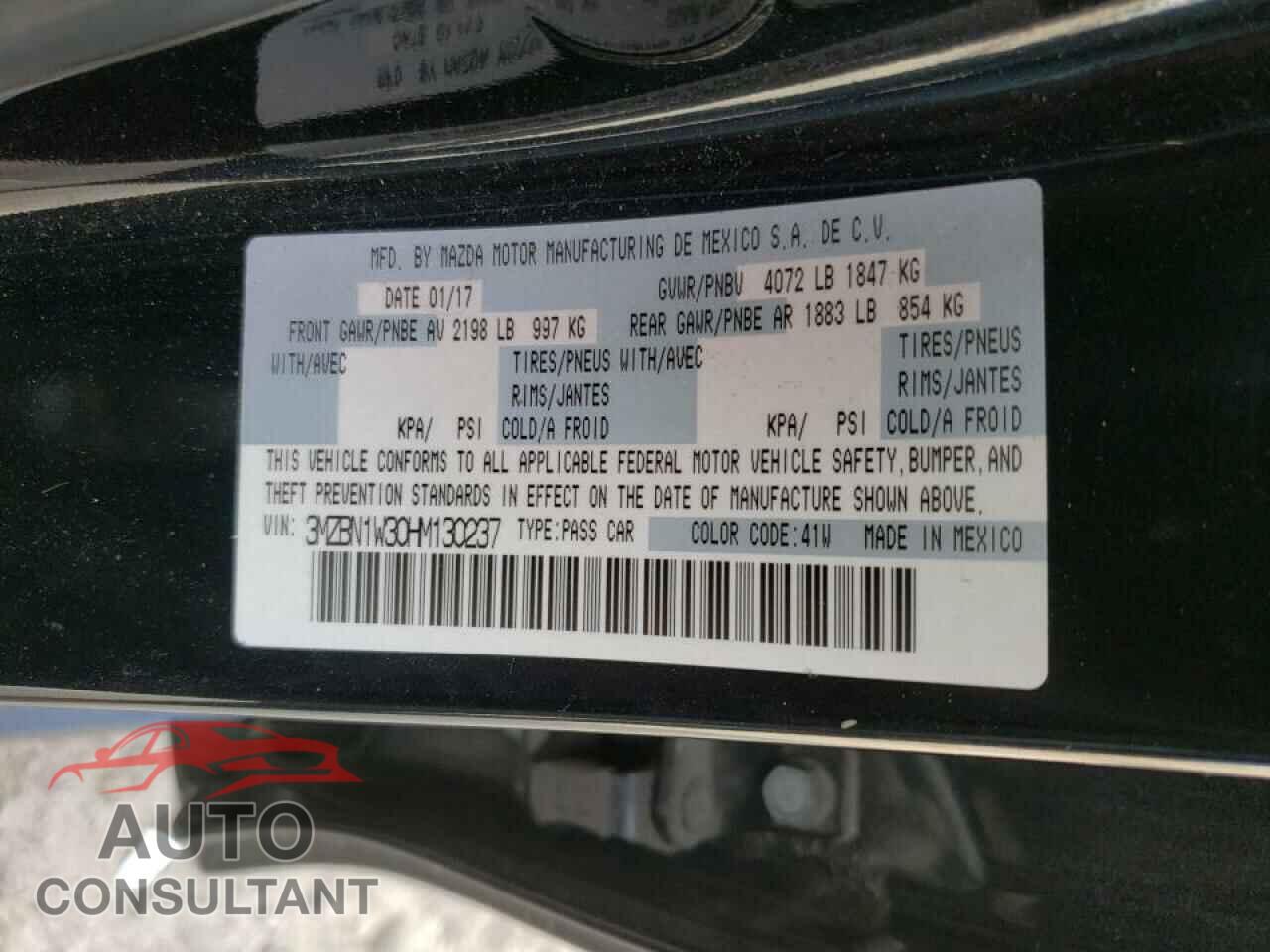 MAZDA 3 2017 - 3MZBN1W30HM130237