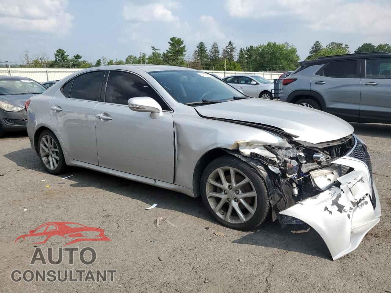 LEXUS IS 2012 - JTHCF5C22C5057540