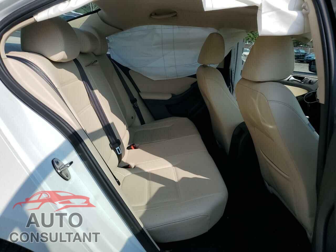 VOLKSWAGEN JETTA 2017 - 3VWDB7AJ3HM376810