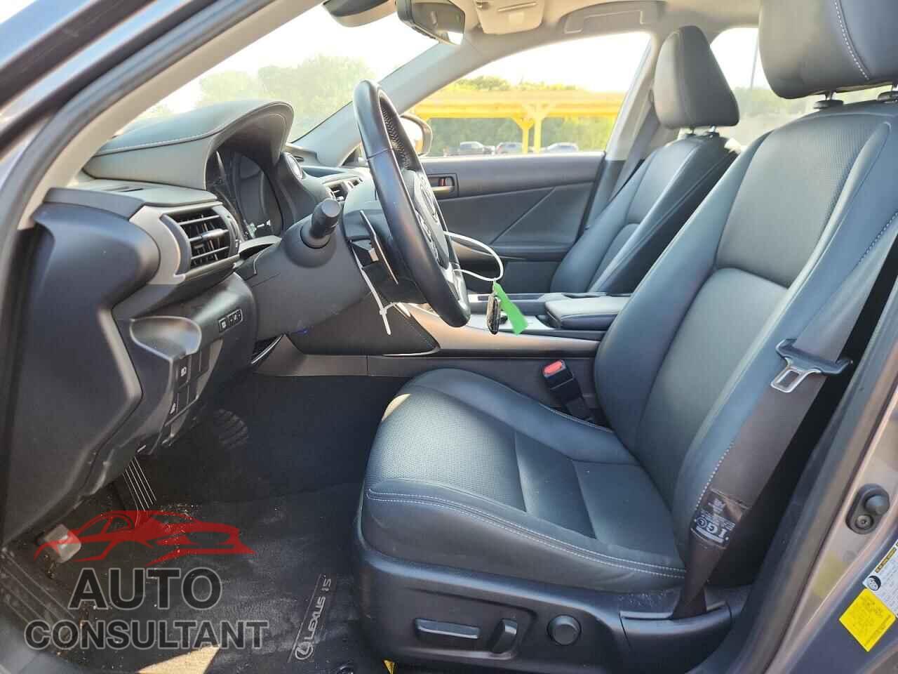 LEXUS IS 2020 - JTHAA1D20L5108465