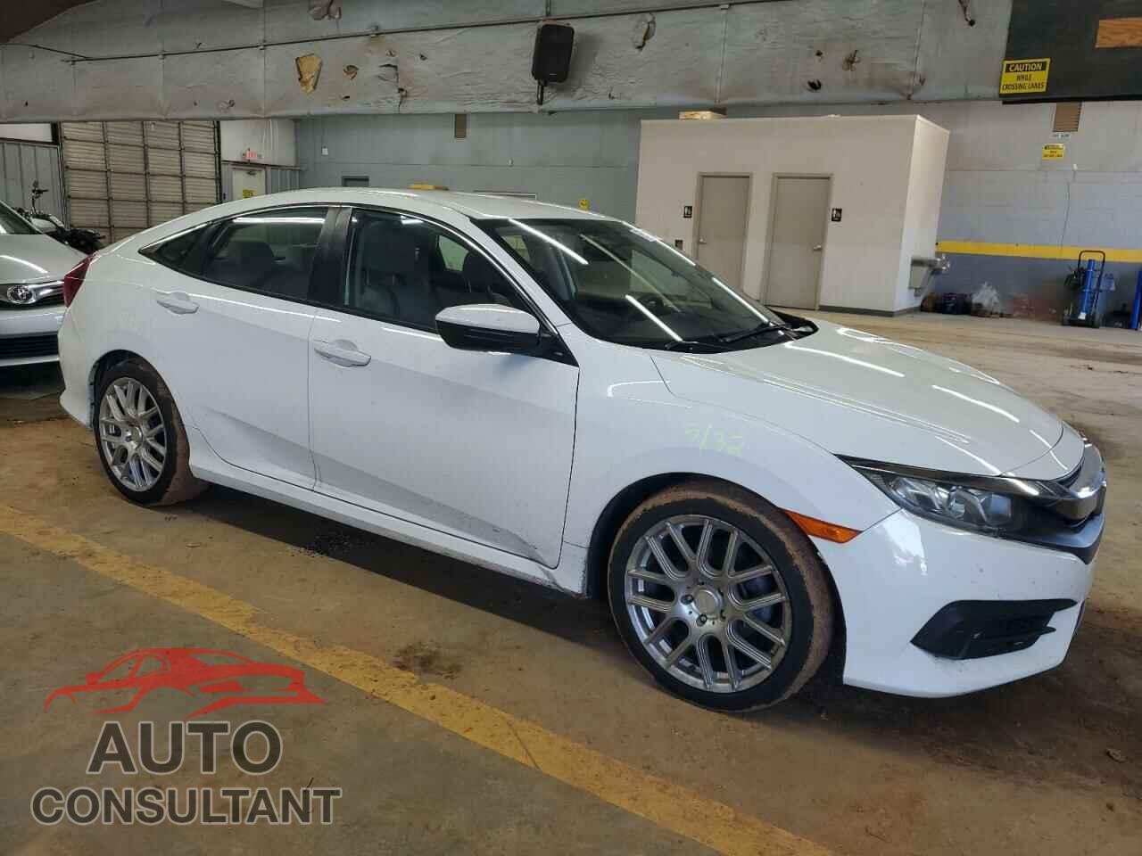 HONDA CIVIC 2017 - 2HGFC2F50HH549786