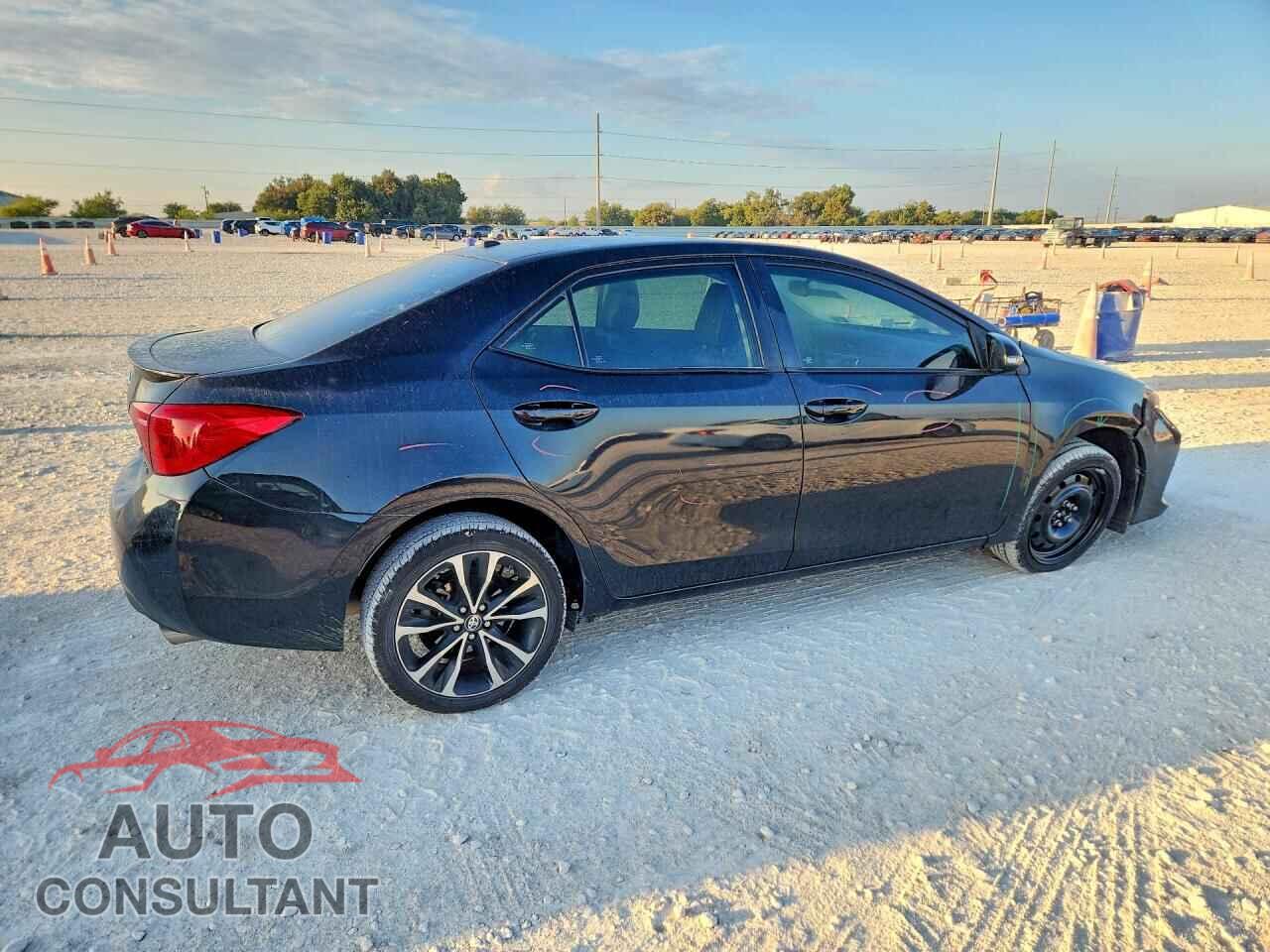 TOYOTA COROLLA 2017 - 5YFBURHE5HP618496