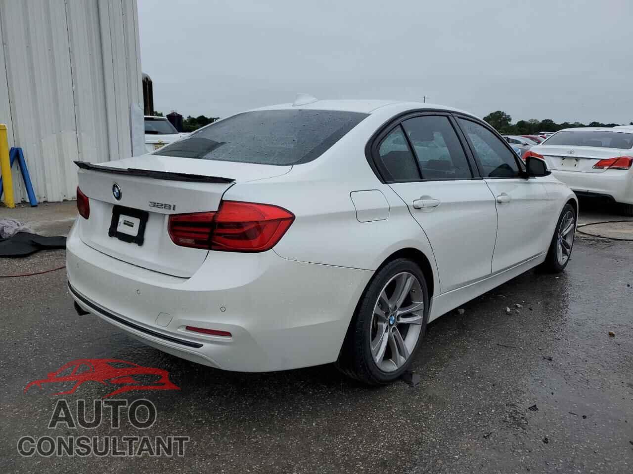 BMW 3 SERIES 2016 - WBA8E9G55GNU28151