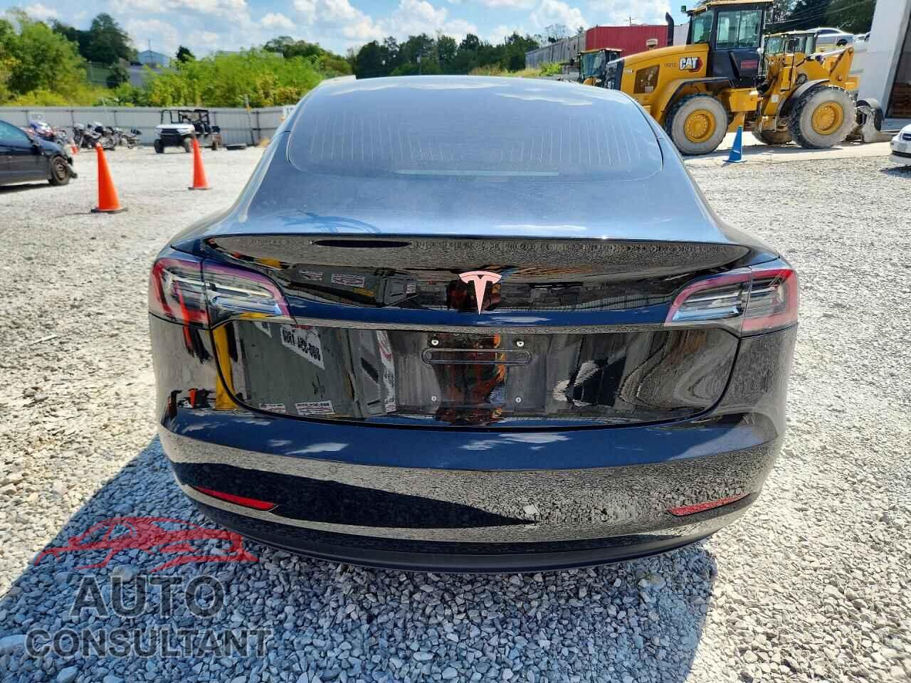 TESLA MODEL 3 2018 - 5YJ3E1EA6JF156326