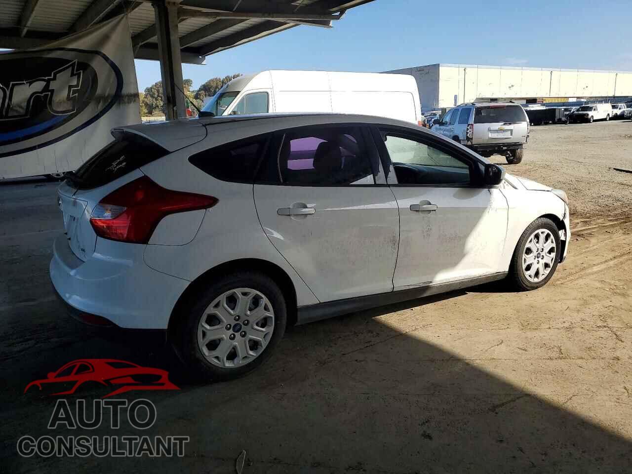 FORD FOCUS 2012 - 1FAHP3K2XCL357015