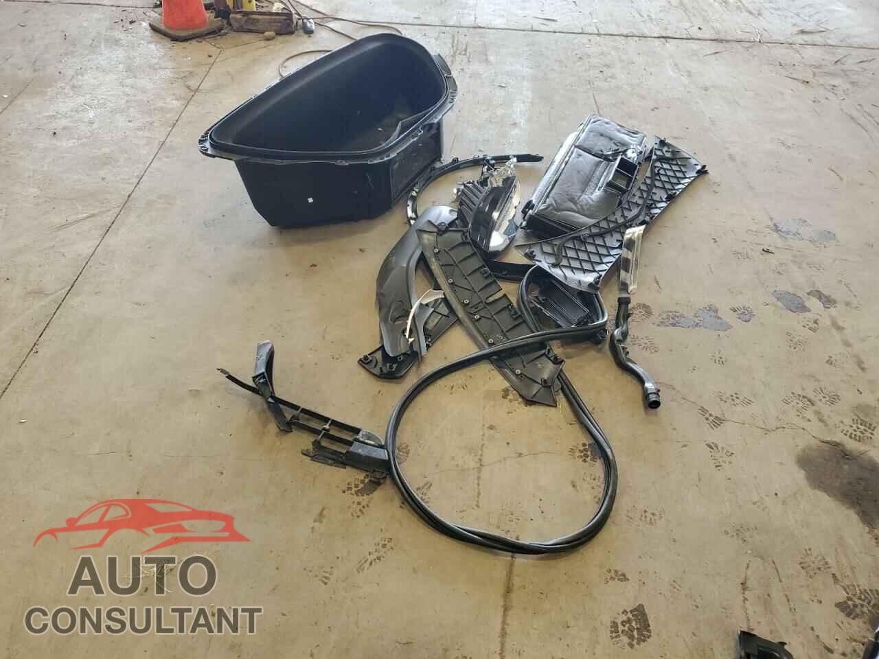 TESLA MODEL X 2019 - 5YJXCBE2XKF211366