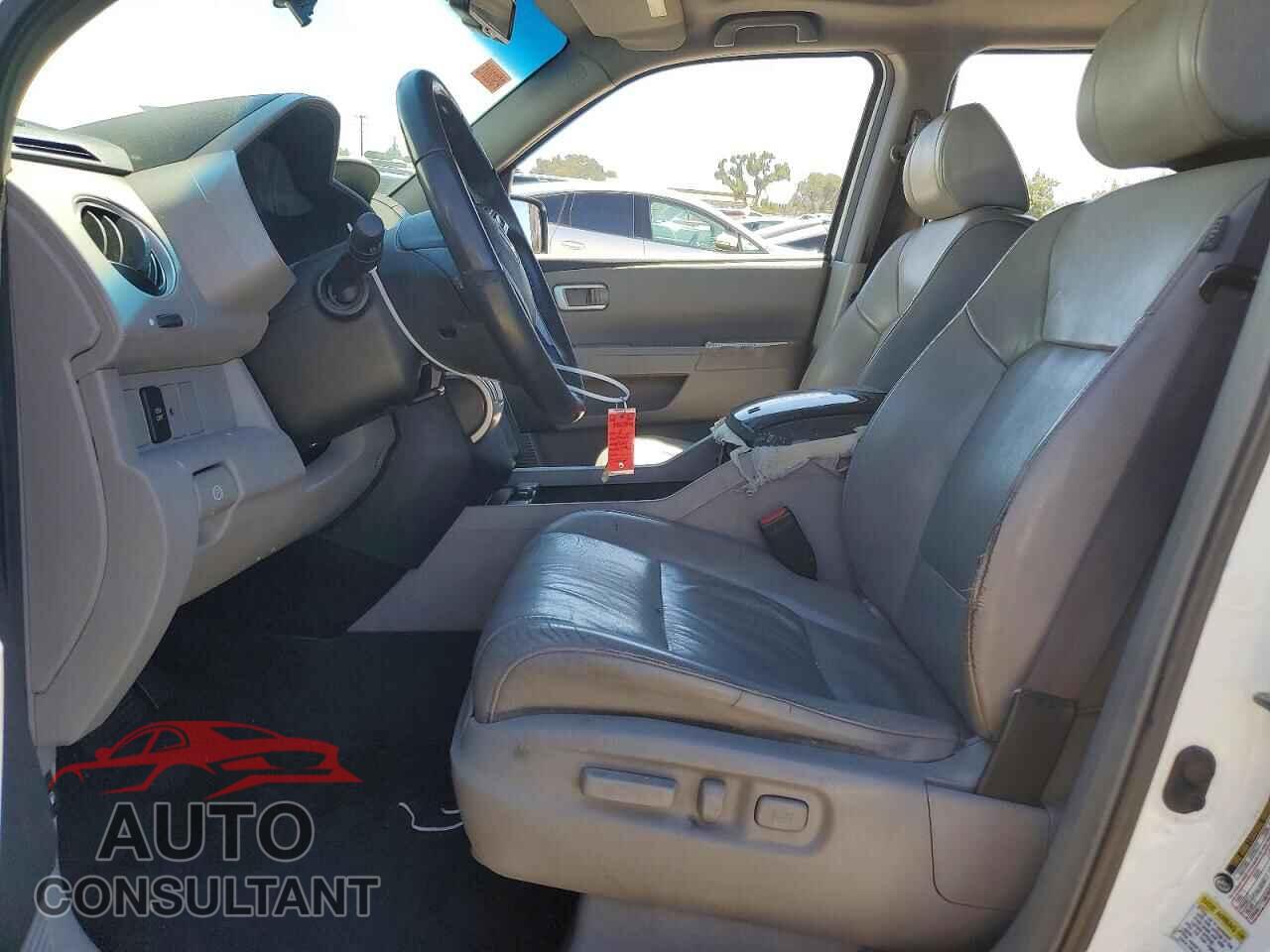 HONDA PILOT 2011 - 5FNYF3H54BB009694