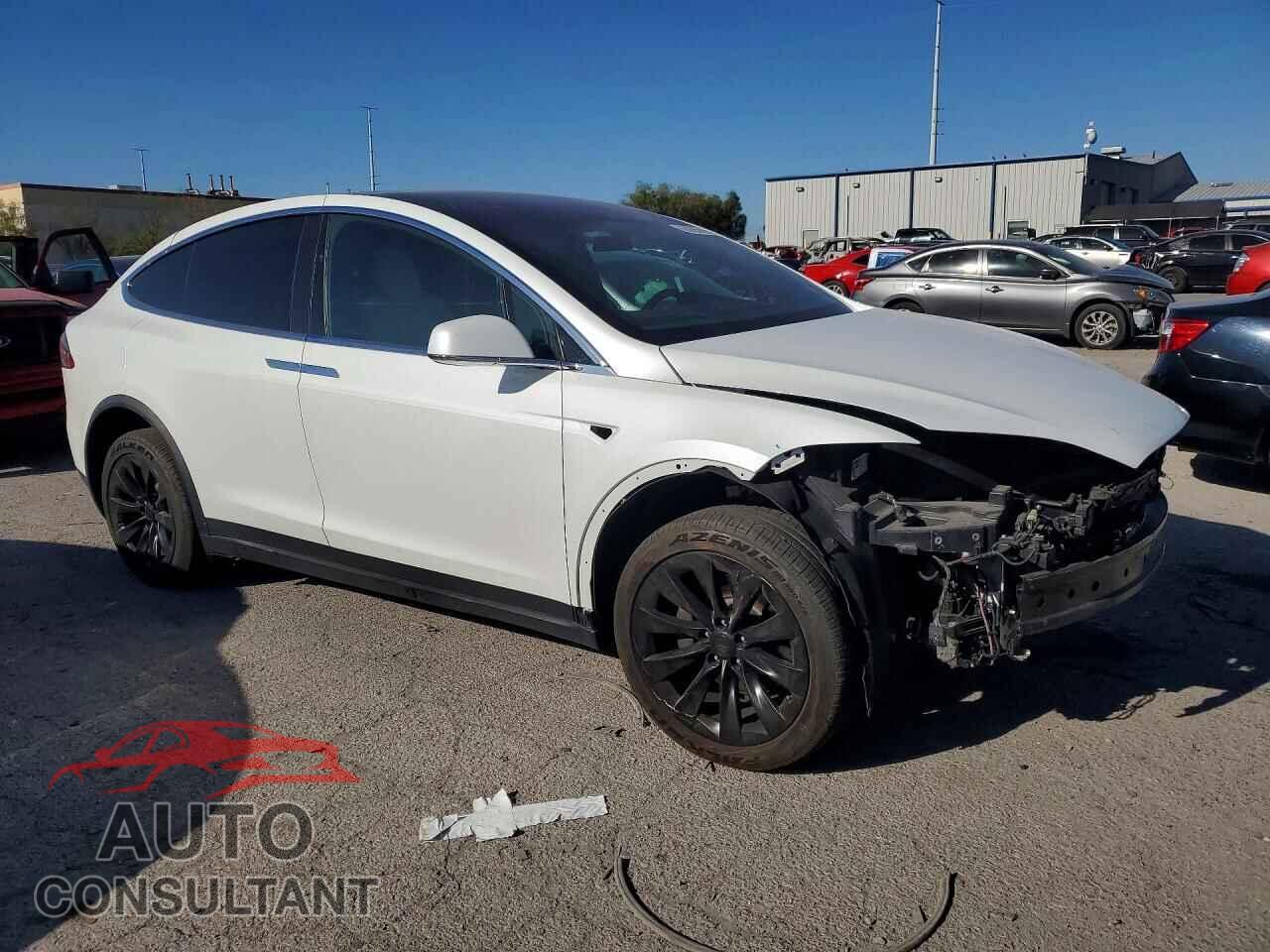 TESLA MODEL X 2019 - 5YJXCBE24KF193172