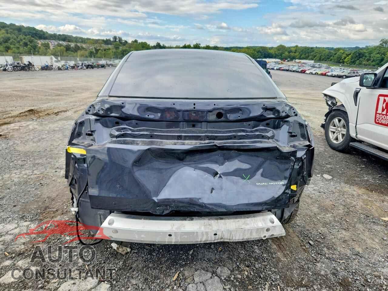 TESLA MODEL Y 2026 - 7SAYGDEEXTF364395