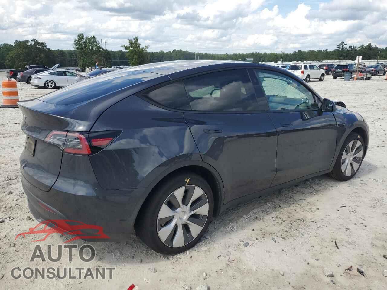 TESLA MODEL Y 2024 - 7SAYGDED0RF018730