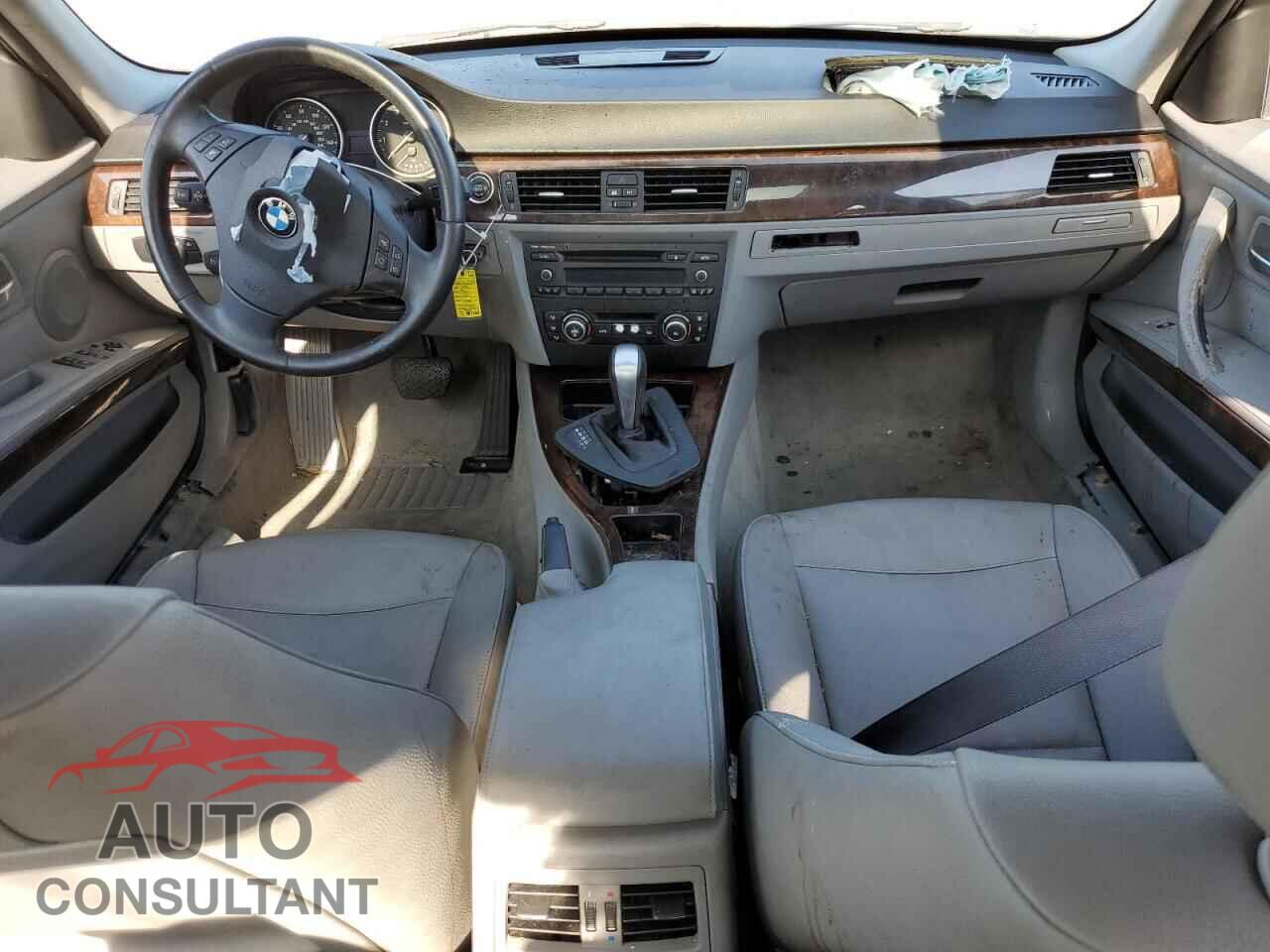 BMW 3 SERIES 2011 - WBAPH7C52BA801000