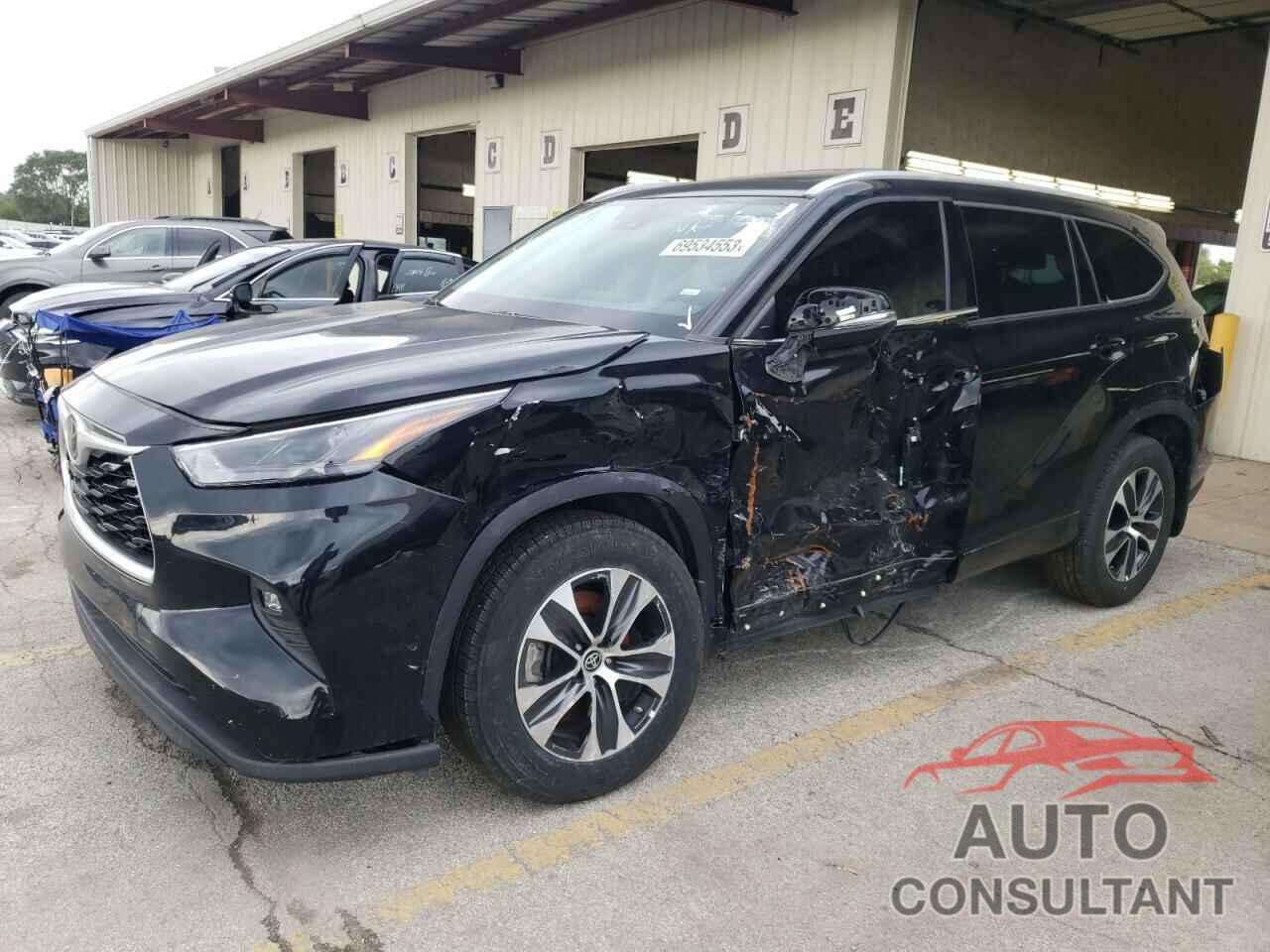 TOYOTA HIGHLANDER 2022 - 5TDGZRBH7NS573512