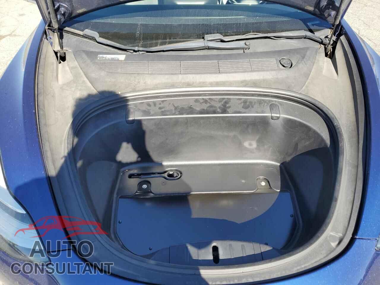 TESLA MODEL 3 2018 - 5YJ3E1EA3JF060069
