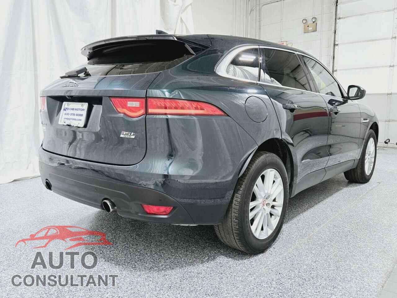 JAGUAR F-PACE 2017 - SADCK2BV3HA075782