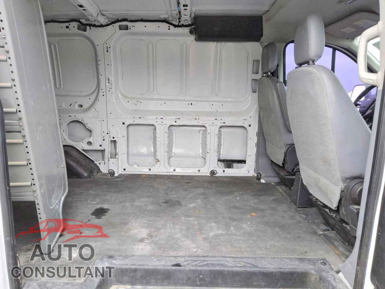 FORD TRANSIT 2015 - 1FTNE1ZM9FKA83959