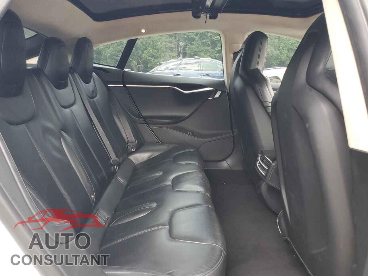 TESLA MODEL S 2015 - 5YJSA1S24FF082786
