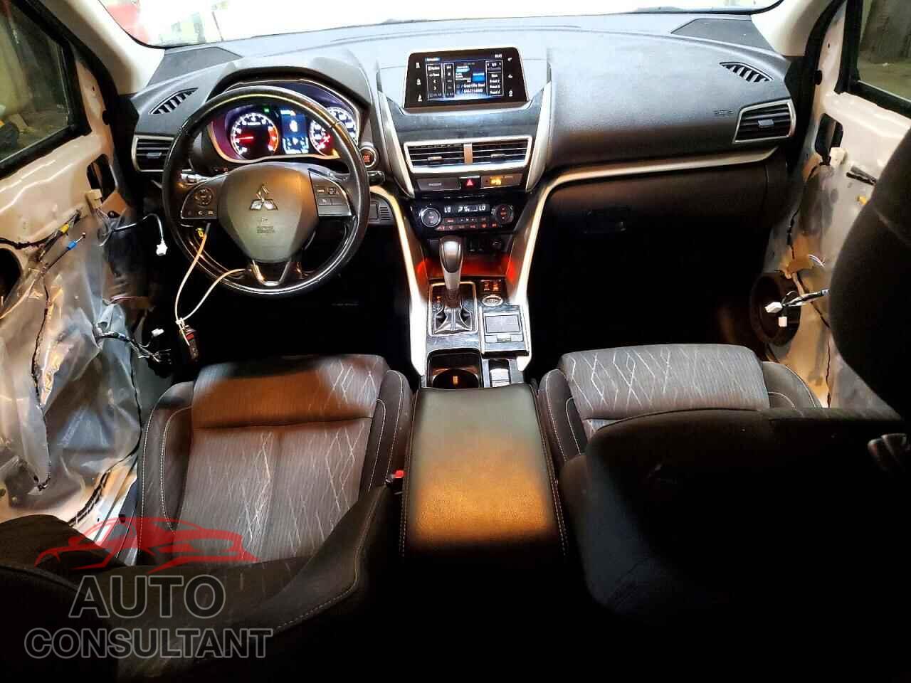 MITSUBISHI ECLIPSE 2018 - JA4AT5AAXJZ070435
