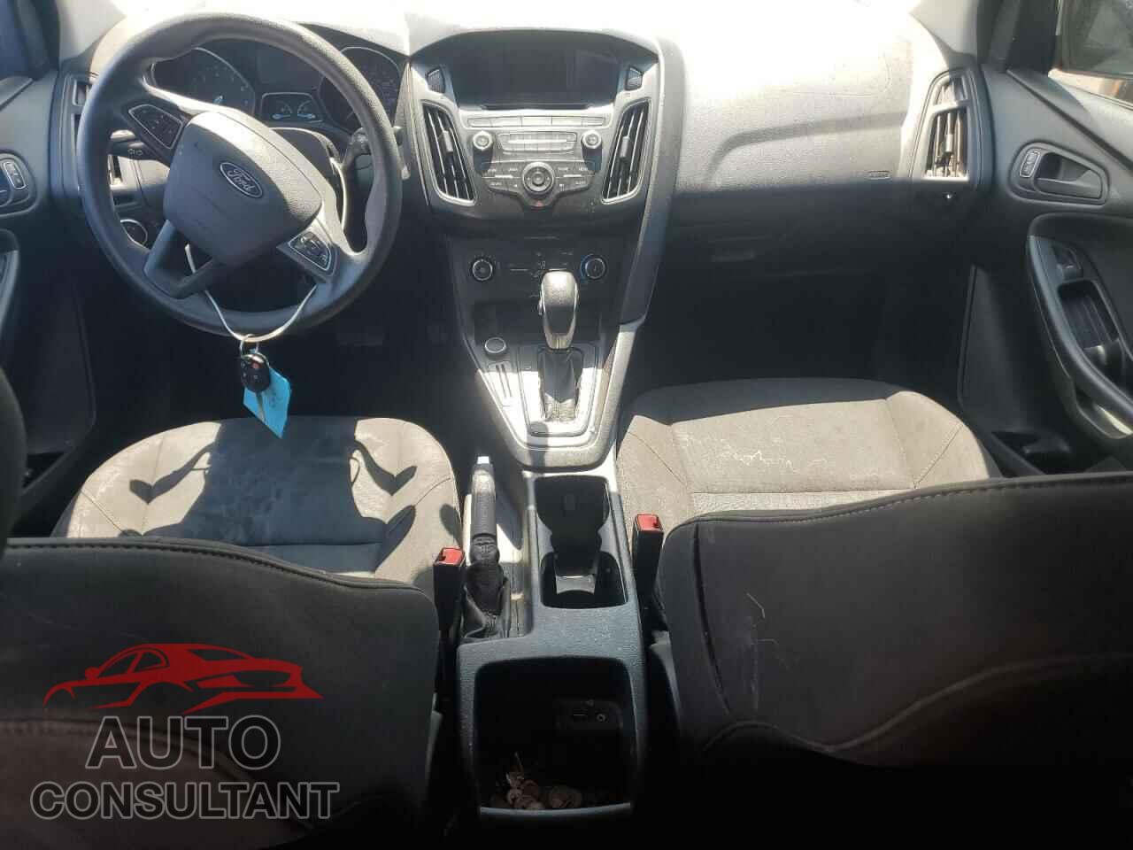 FORD FOCUS 2017 - 1FADP3E29HL211545