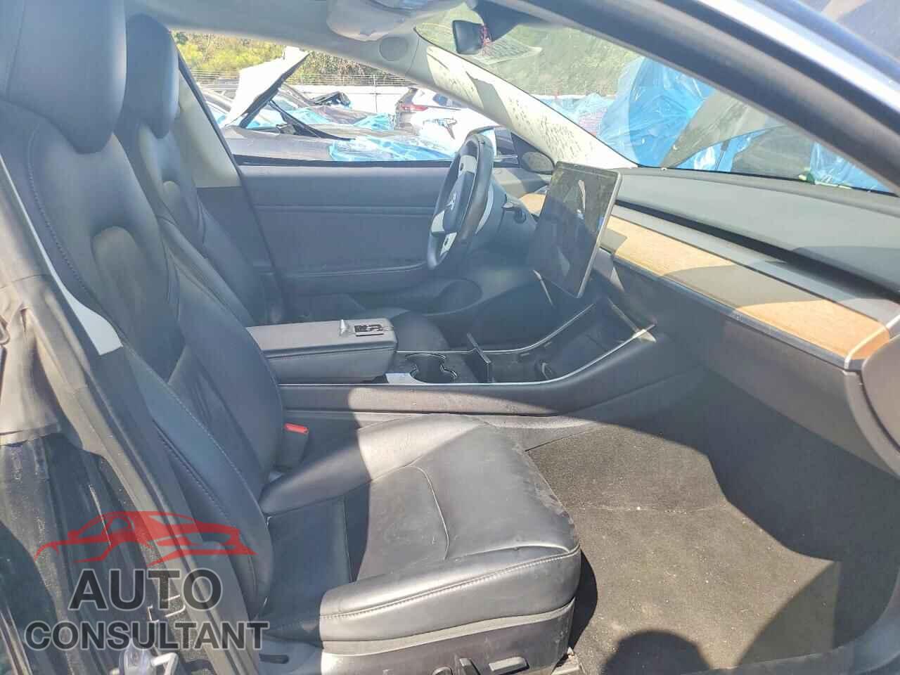 TESLA MODEL 3 2019 - 5YJ3E1EA1KF410705