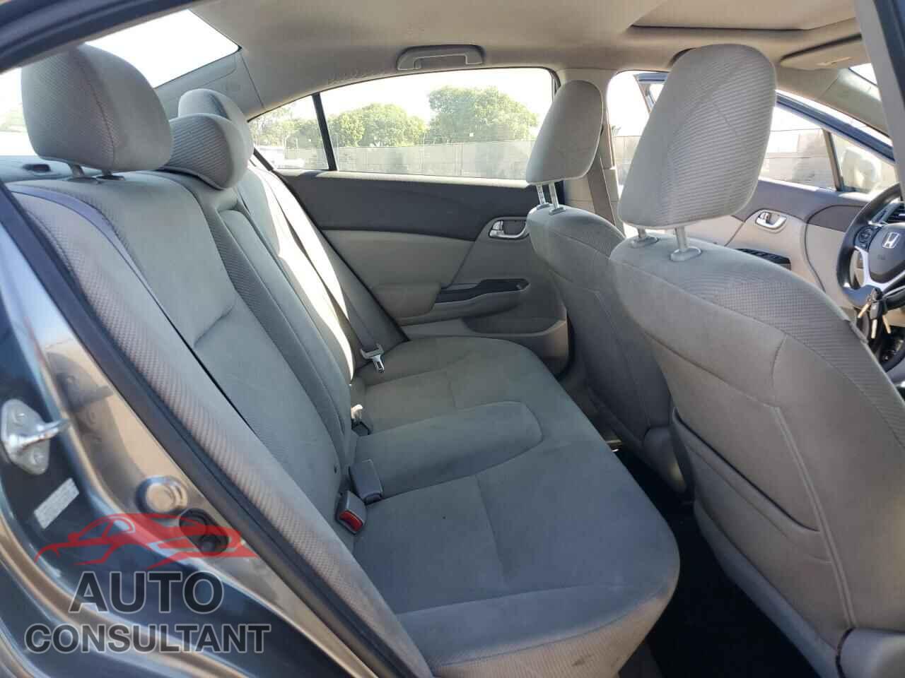 HONDA CIVIC 2012 - 2HGFB2F86CH303444