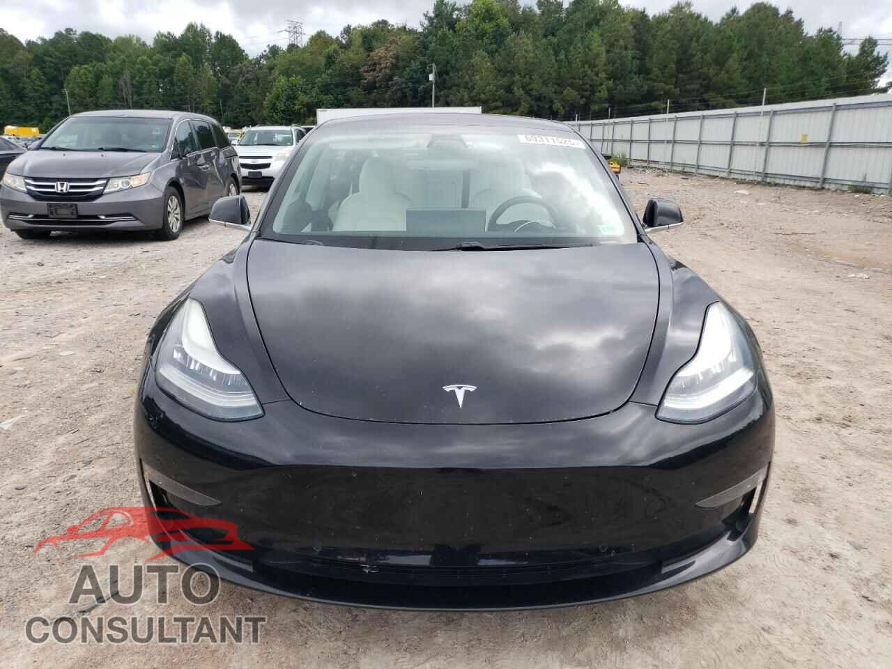 TESLA MODEL 3 2018 - 5YJ3E1EA4JF177871