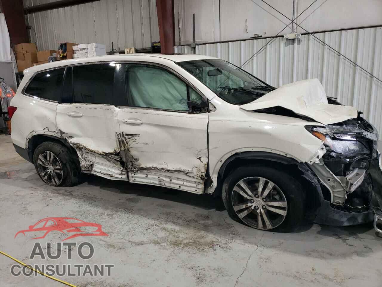 HONDA PILOT 2017 - 5FNYF5H52HB042309