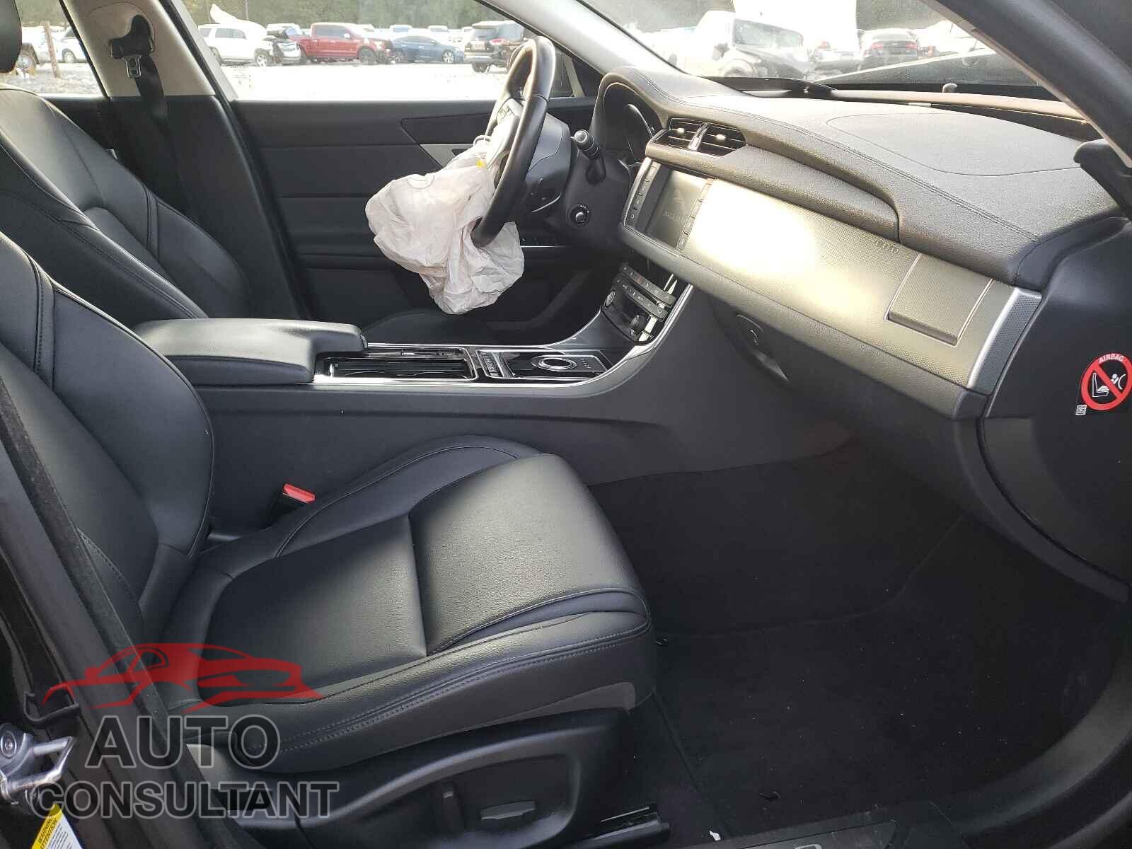JAGUAR XF 2016 - SAJBD4BV5GCY16595