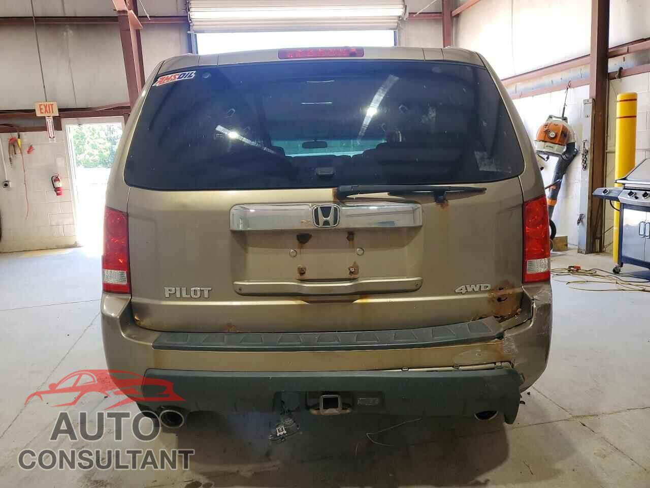 HONDA PILOT 2011 - 5FNYF4H48BB101789