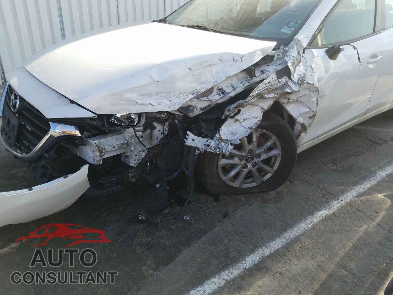 MAZDA 3 2017 - 3MZBN1K72HM101833