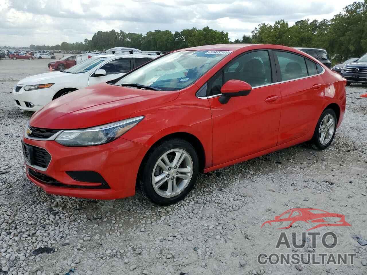 CHEVROLET CRUZE 2018 - 1G1BE5SMXJ7154403