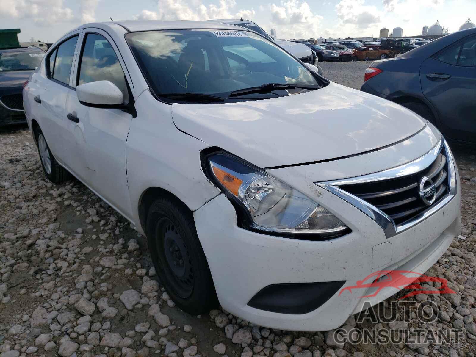 NISSAN VERSA 2017 - 3N1CN7AP0HL824892