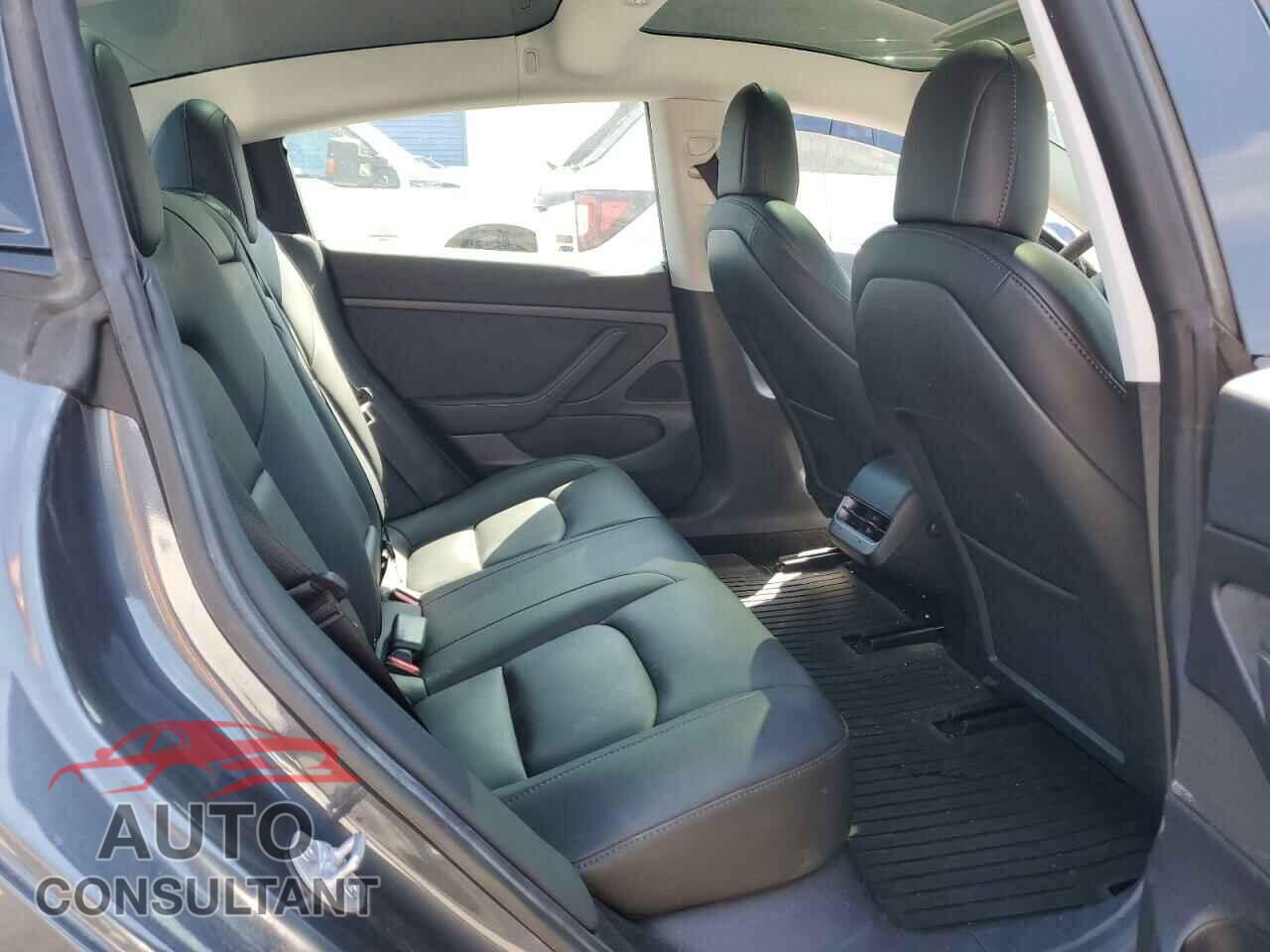 TESLA MODEL 3 2020 - 5YJ3E1EA6LF803617