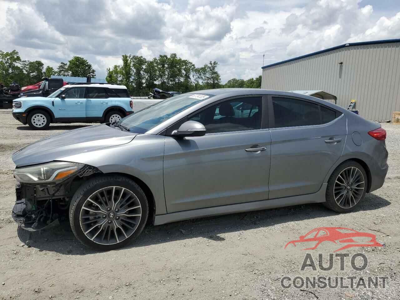 HYUNDAI ELANTRA 2018 - KMHD04LB2JU613281