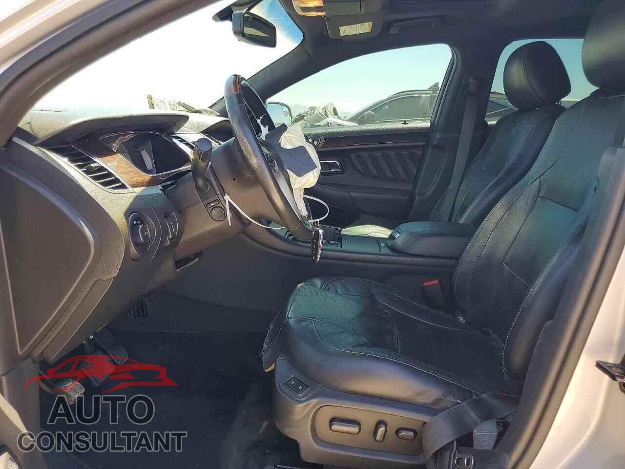 FORD TAURUS 2015 - 1FAHP2F82FG110268