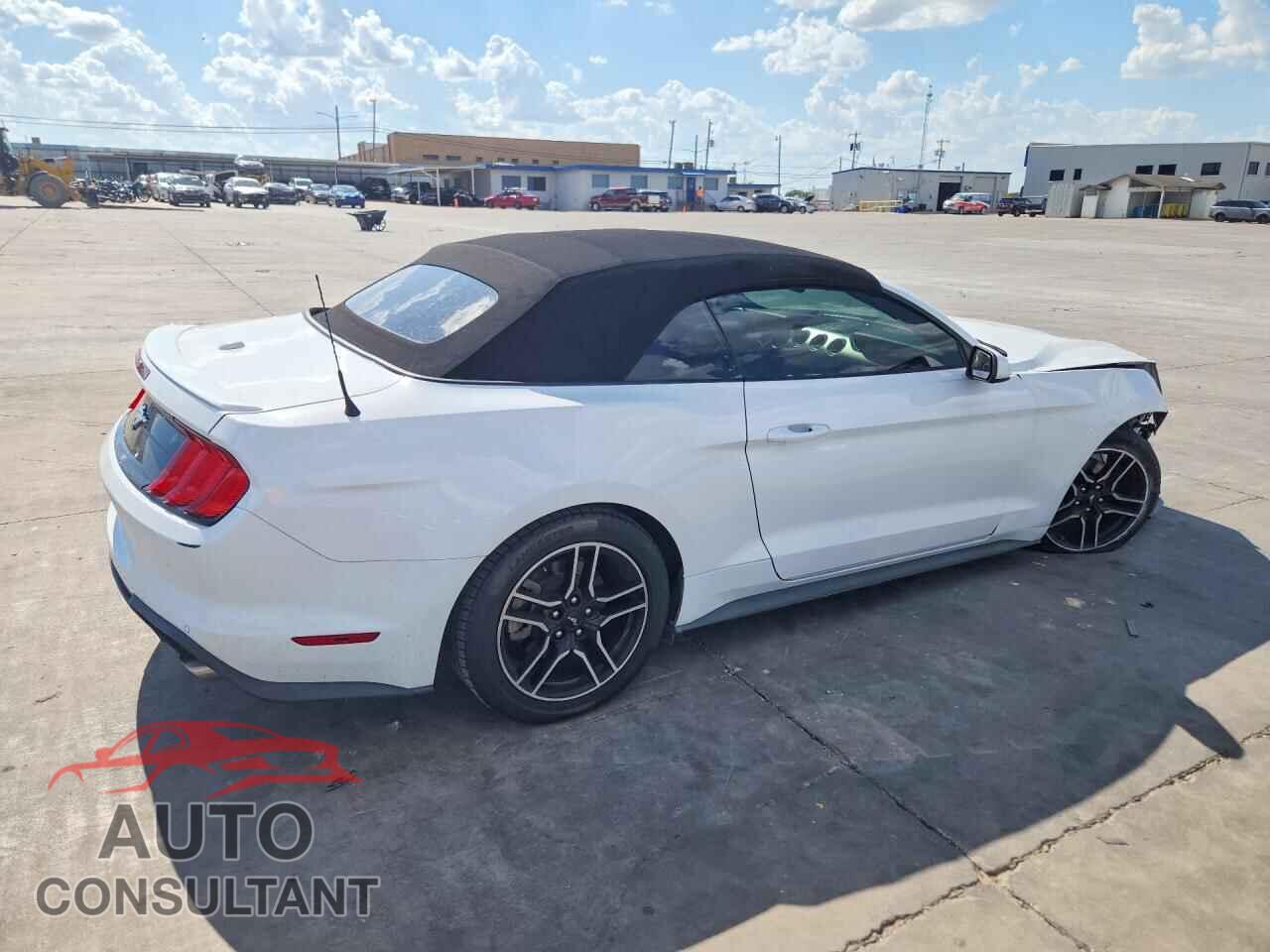 FORD MUSTANG 2021 - 1FATP8UH5M5103744